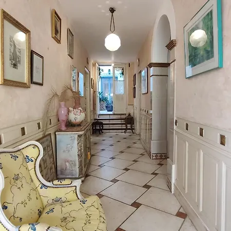 Casa vacanze Maison Spacieuse Au Bord Du Canal - 14 Pers. - Fr-1-882-4