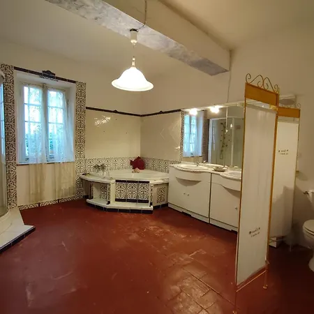 Holiday home Maison Spacieuse Au Bord Du Canal - 14 Pers. - Fr-1-882-4 Argeliers