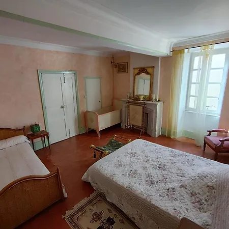 Holiday home Maison Spacieuse Au Bord Du Canal - 14 Pers. - Fr-1-882-4 Argeliers